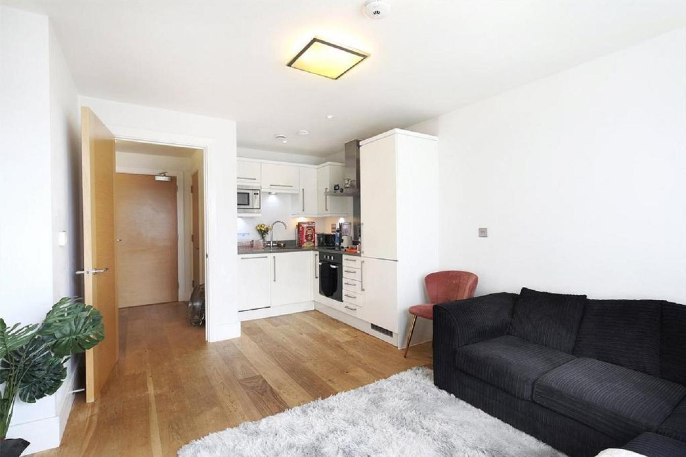 Appartamento Exquisite One Bed With View And Near Tube *