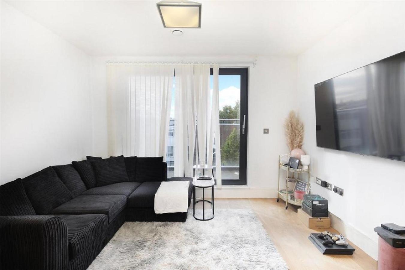 Appartamento Exquisite One Bed With View And Near Tube *